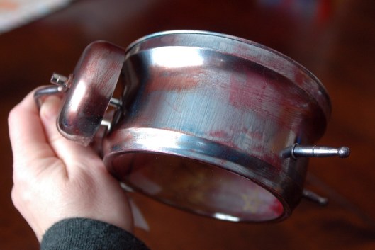 assemblage clock outside